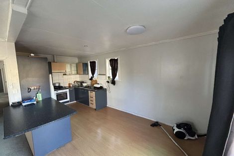 Photo of property in 25 Petherick Street, Taita, Lower Hutt, 5011