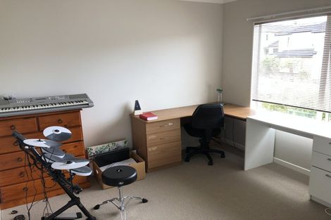 Photo of property in 8 Kouras Place, Flat Bush, Auckland, 2016
