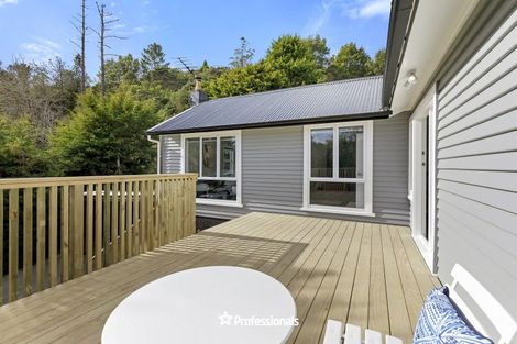 Photo of property in 21 Kennedy Grove, Stokes Valley, Lower Hutt, 5019