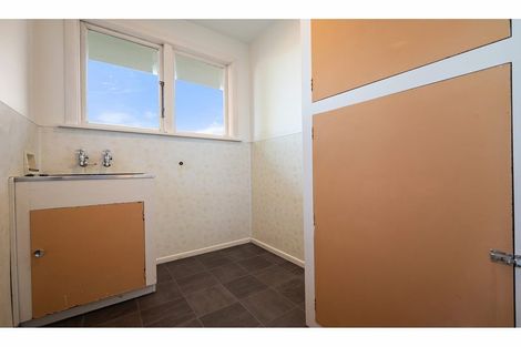 Photo of property in 302 Wigram Road, Wigram, Christchurch, 8025