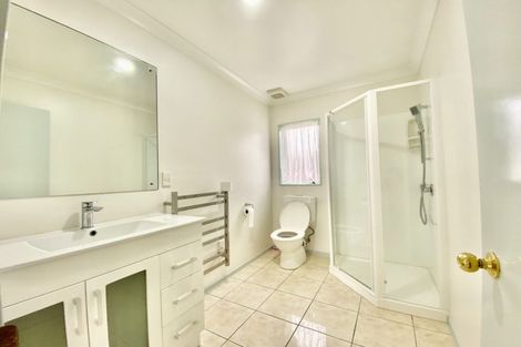 Photo of property in 14 Franshell Crescent, East Tamaki, Auckland, 2013