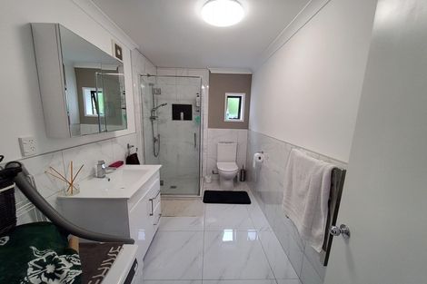 Photo of property in 17 Paulownia Place, Totara Heights, Auckland, 2105