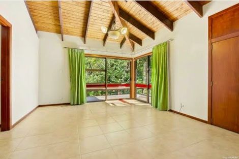 Photo of property in 20 Braemar Road, Castor Bay, Auckland, 0620