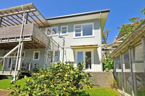 Photo of property in 9 Stratford Way, Wilton, Wellington, 6012