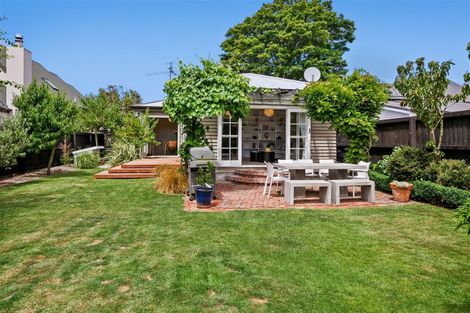 Photo of property in 51 Hawkesbury Avenue, St Albans, Christchurch, 8014