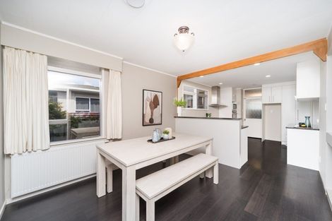 Photo of property in 65 Wikiriwhi Crescent, Awapuni, Palmerston North, 4412