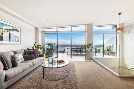 Photo of property in 203/585 Beach Road, Rothesay Bay, Auckland, 0630