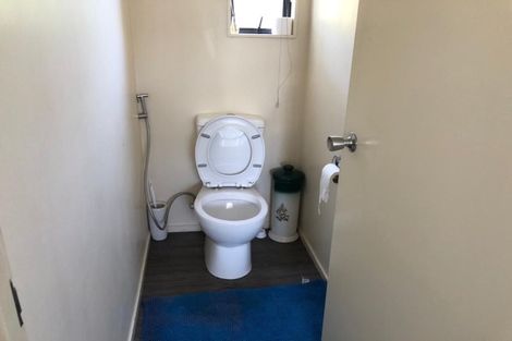 Photo of property in 18 Lobelia Rise, Goodwood Heights, Auckland, 2105