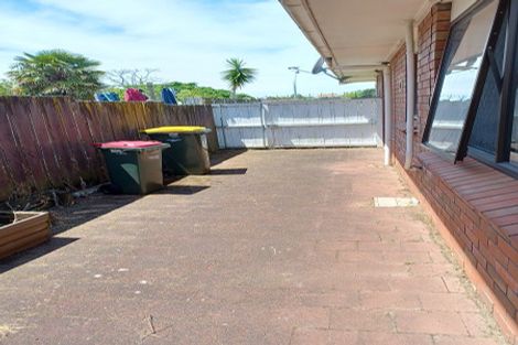 Photo of property in 24 Dianne Louise Drive, Half Moon Bay, Auckland, 2012