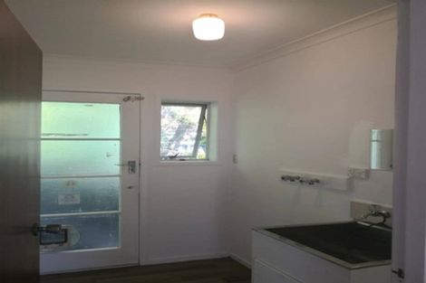 Photo of property in 1/454 East Coast Road, Windsor Park, Auckland, 0630