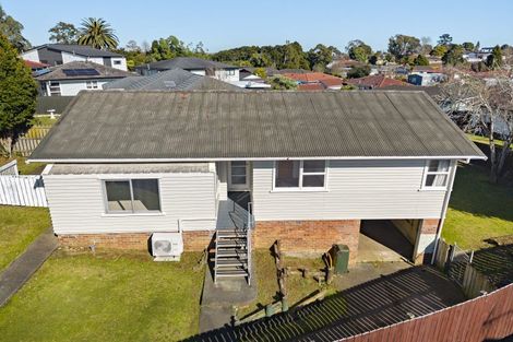Photo of property in 21 Hobart Crescent, Wattle Downs, Auckland, 2103