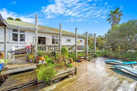 Photo of property in 19 Pakiri Road, Leigh, Warkworth, 0985