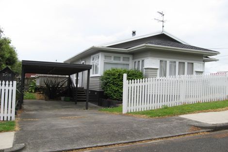 Photo of property in 2/16 Wallace Road, Mangere Bridge, Auckland, 2022