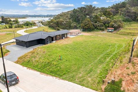 Photo of property in 5 Rihi Paea Rise, Ngunguru, 0173