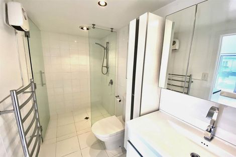 Photo of property in 100 Esplanade, Sumner, Christchurch, 8081