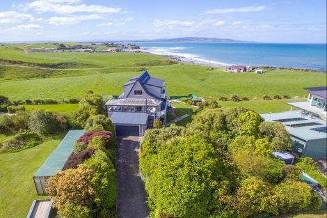 Photo of property in 10 Rimu Street, Kaka Point, Balclutha, 9271