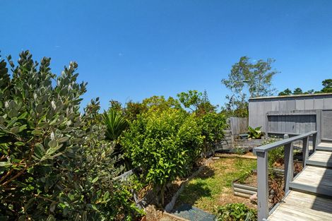 Photo of property in 1/311 Glenfield Road, Glenfield, Auckland, 0629