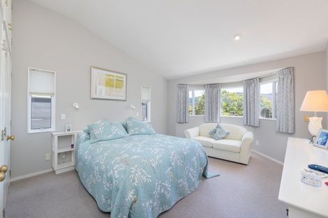 Photo of property in 20a Chatsworth Road, Silverstream, Upper Hutt, 5019
