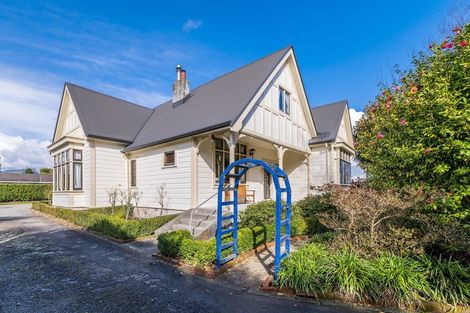 Photo of property in 1 Winslow Place, Levin, 5510