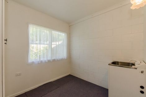 Photo of property in 2 Patterson Grove, Waikanae, 5036