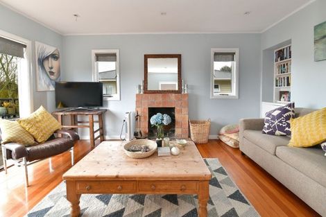 Photo of property in 1/40 Carlisle Road, Browns Bay, Auckland, 0630