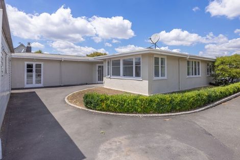 Photo of property in 8 Williams Place, Fairfield, Hamilton, 3214