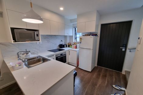 Photo of property in 53 Morihana Close, Glen Eden, Auckland, 0602