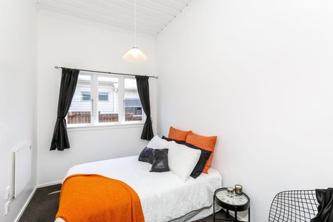 Photo of property in 43 Lorna Street, Lynmouth, New Plymouth, 4310