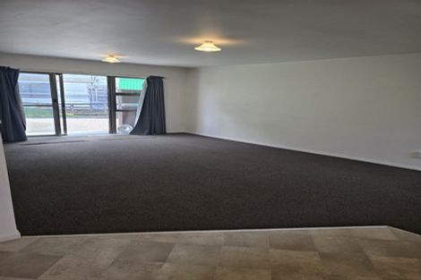 Photo of property in 2/20 Roulston Street, Pukekohe, 2120