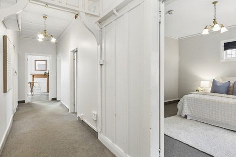 Photo of property in 21 Crawford Road, Kilbirnie, Wellington, 6022