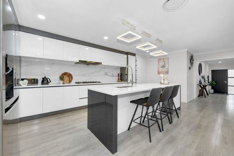 Photo of property in 3 Tannaghmore Drive, Flat Bush, Auckland, 2019