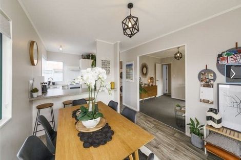 Photo of property in 102 Roberts Line, Kelvin Grove, Palmerston North, 4414
