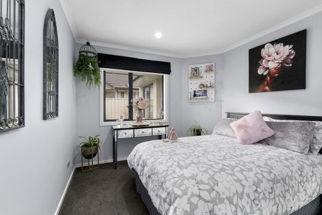 Photo of property in 5 Vernon Grove, Brown Owl, Upper Hutt, 5018