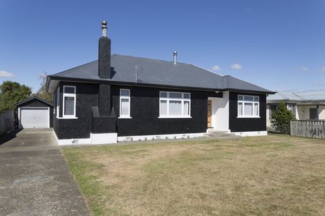 Photo of property in 22 Trafalgar Street, Dannevirke, 4930