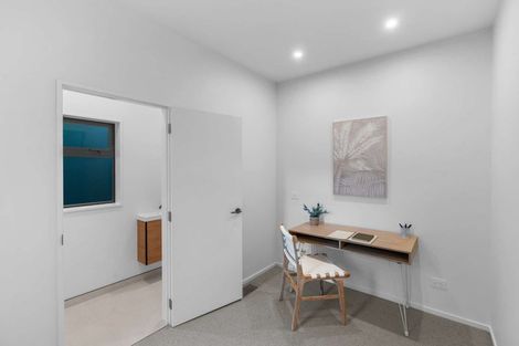 Photo of property in 145 Mount Pleasant Road, Mount Pleasant, Christchurch, 8081