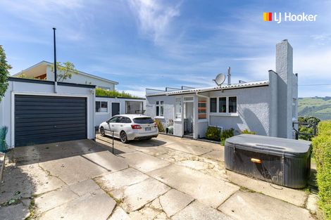 Photo of property in 15 Monowai Road, Ravensbourne, Dunedin, 9022