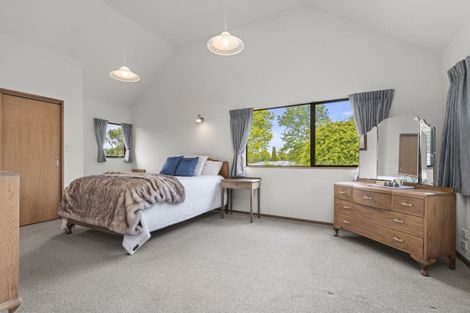 Photo of property in 11 Balcairn Place, Terrace End, Palmerston North, 4410