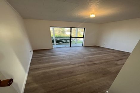 Photo of property in 13 Cottam Grove, Northcross, Auckland, 0632