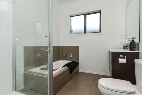 Photo of property in 15 Te Ironui Place, Huntington, Hamilton, 3210