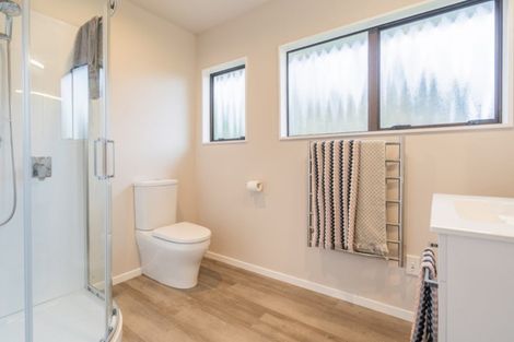 Photo of property in 24 Gavin Road, Raumati Beach, Paraparaumu, 5032