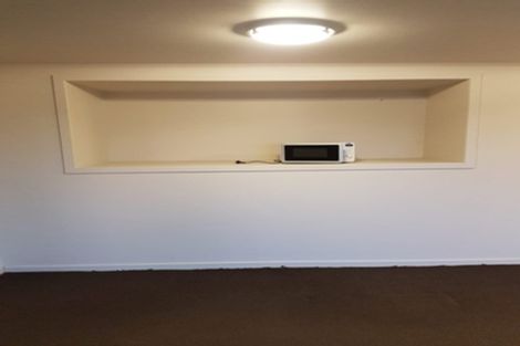 Photo of property in 27a Enfield Road, Hospital Hill, Napier, 4110