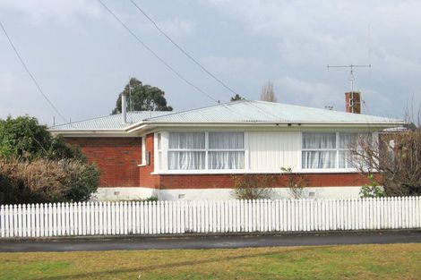 Photo of property in 58 Lewis Street, Glenview, Hamilton, 3206