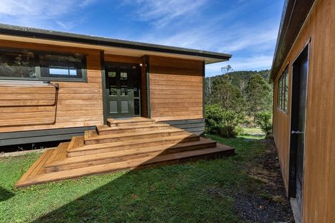 Photo of property in 88 Clifton Road, Kaiata, Greymouth, 7805