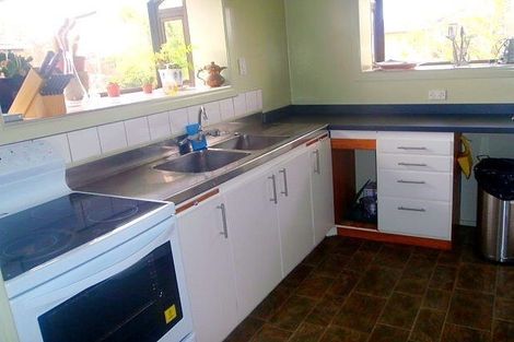 Photo of property in 2 Whiteacres Drive, Sunnyhills, Auckland, 2010