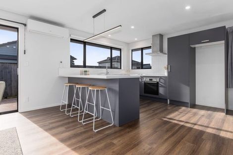 Photo of property in 21a Victoria Street, Levin, 5510