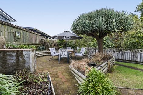 Photo of property in 103e Barrett Road, Whalers Gate, New Plymouth, 4310