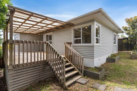 Photo of property in 105 Stanley Road, Glenfield, Auckland, 0629