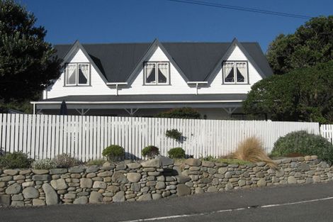 Photo of property in 155 Marine Parade, Eastbourne, Lower Hutt, 5013
