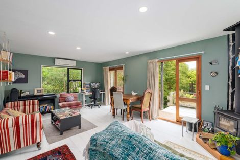 Photo of property in 27 Te Papau Crescent, Diamond Harbour, 8972