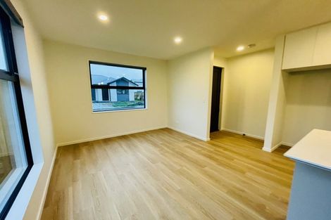 Photo of property in 5 Oakvale Lane, Halswell, Christchurch, 8025